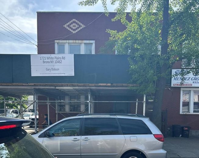 1721 White Plains Road