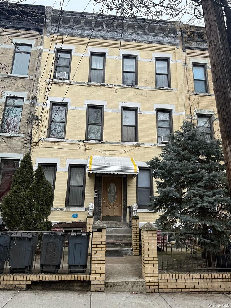 1728 Greene Avenue
