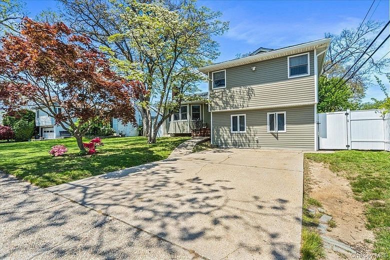 1733 Andrea Road