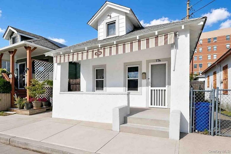 174 Beach 25th Street