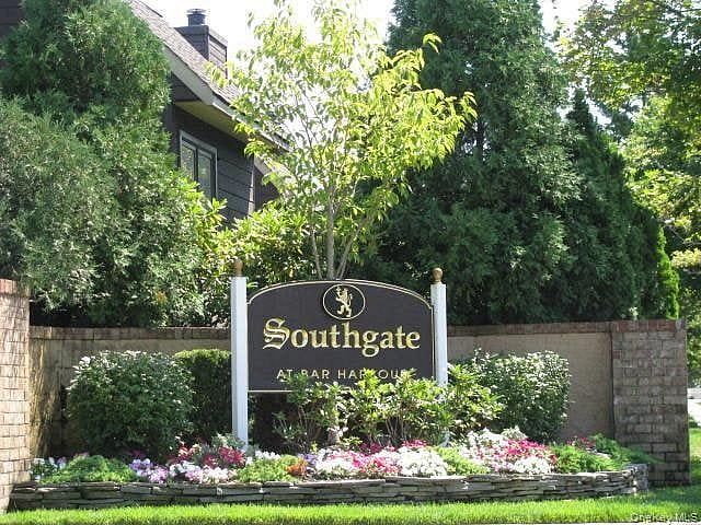 174 Southgate Crescent