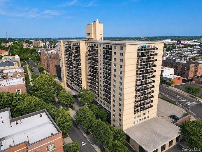 175-20 Wexford Terrace #10D