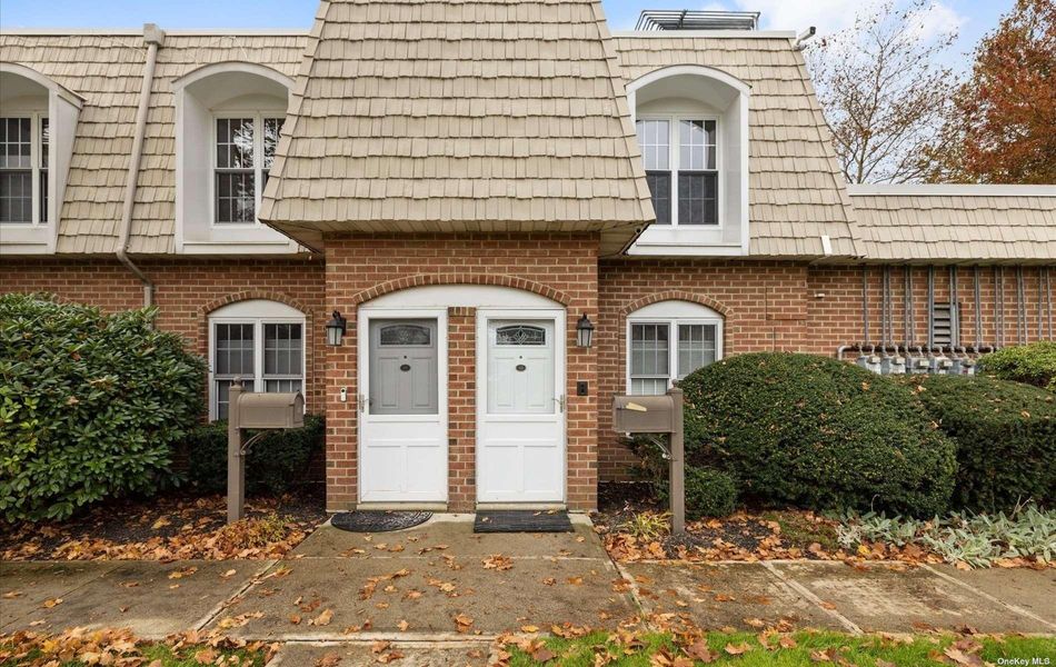 Image 1 of 26 for 175 Main Avenue #119 in Long Island, Wheatley Heights, NY, 11798