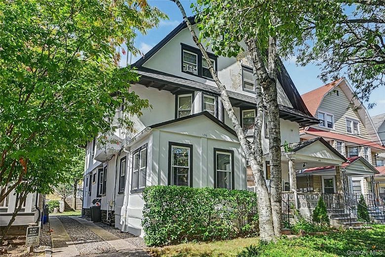 176 Archer Avenue