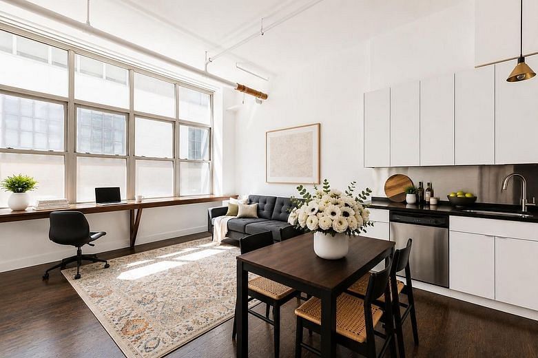 176 Johnson street #4G