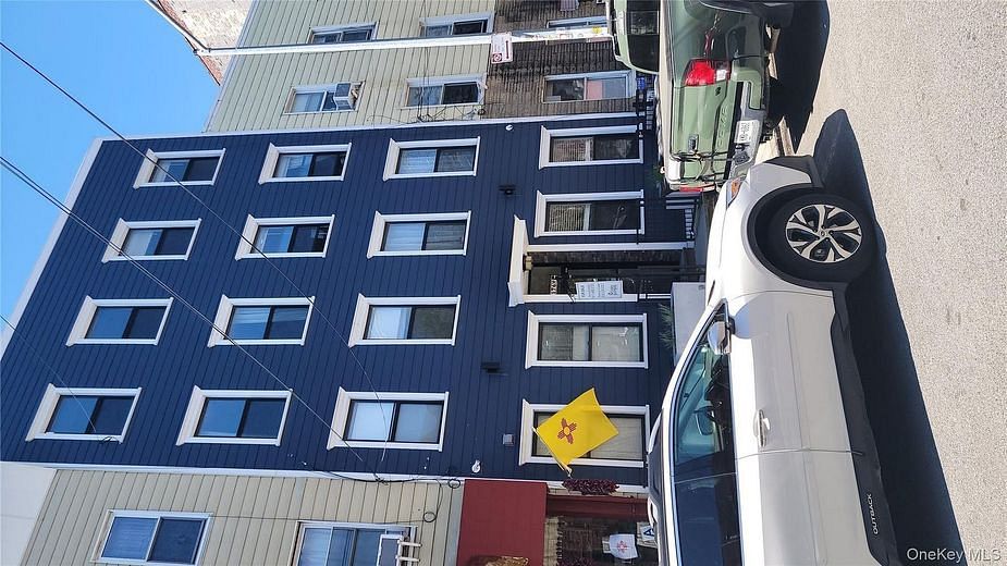 176 North 8th Street