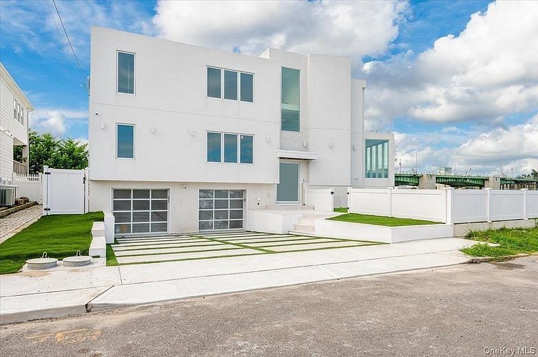 177 Albany Boulevard