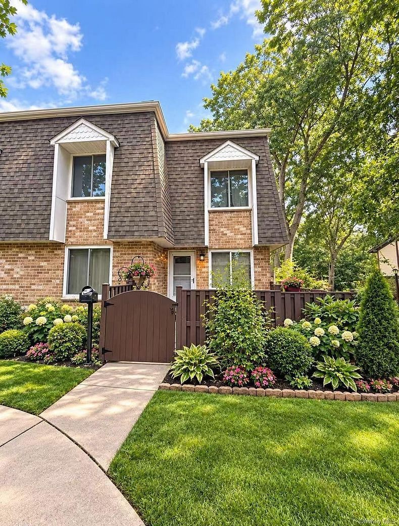177 Cambridge Drive