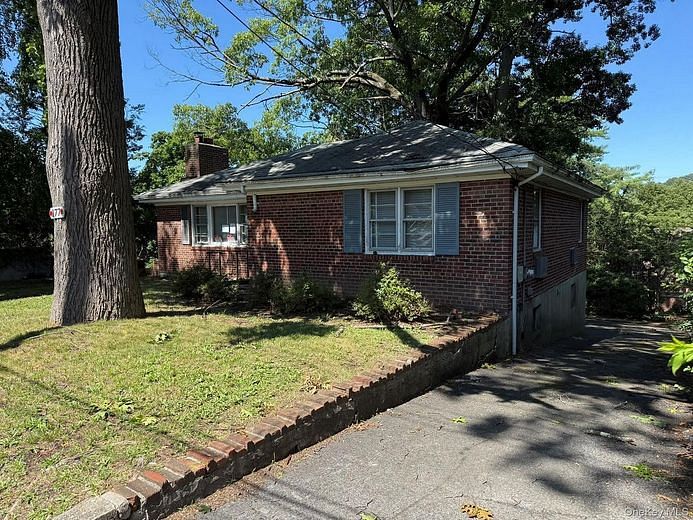 177 Longvue Terrace