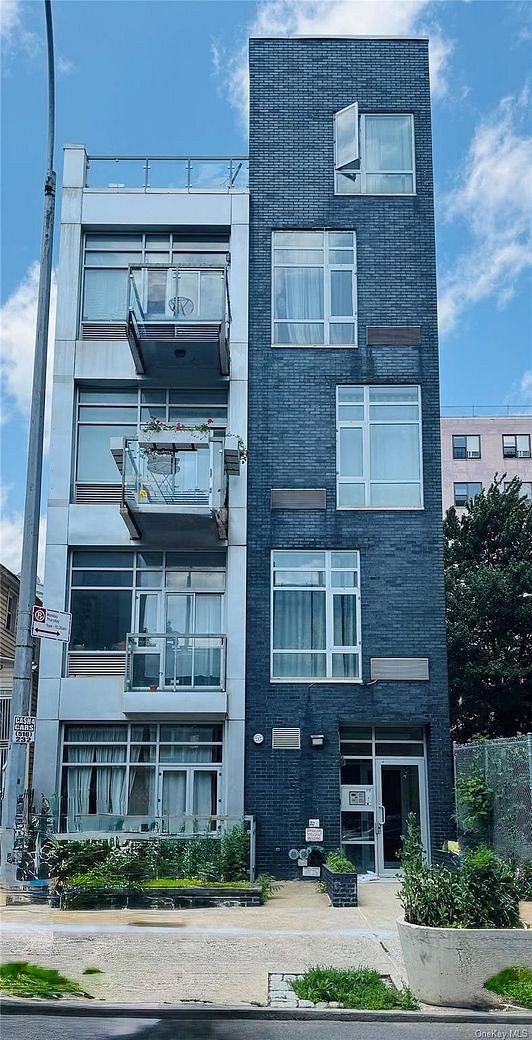 179 Monroe Street #1A