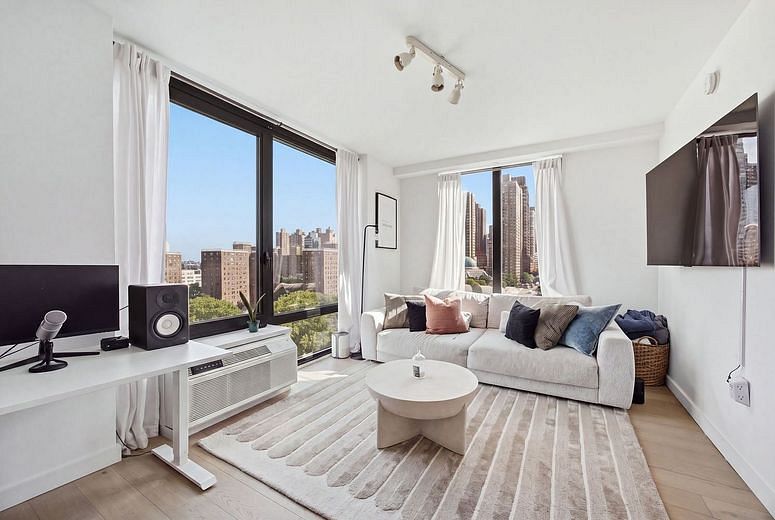 1790 Third Avenue #1104