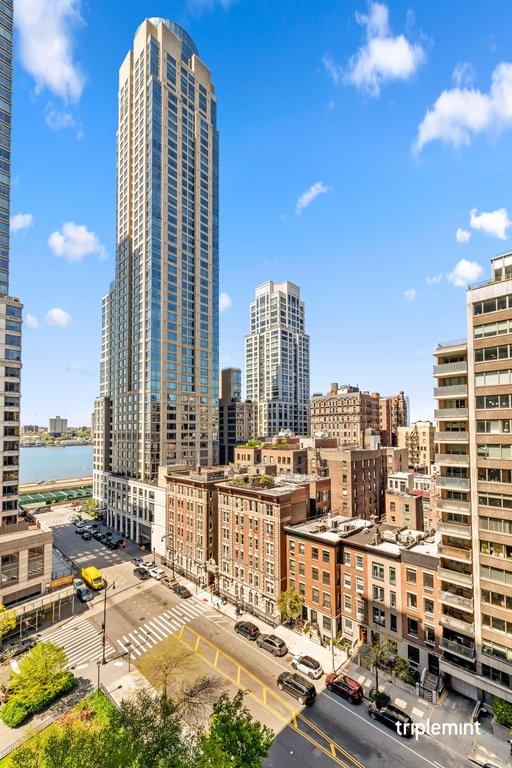 205 West End Avenue #11F in Manhattan, New York, NY 10023