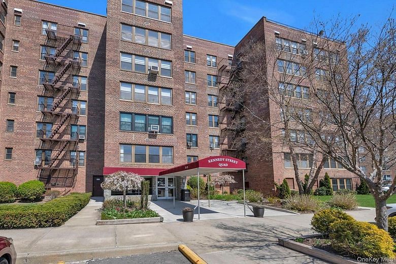 18-35 Corporal Kennedy Street #6D