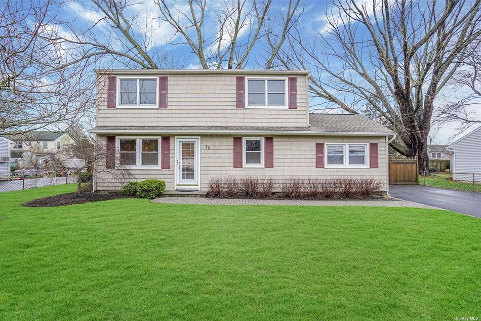 Image 1 of 29 for 18 Audrey Lane in Long Island, Centereach, NY, 11720