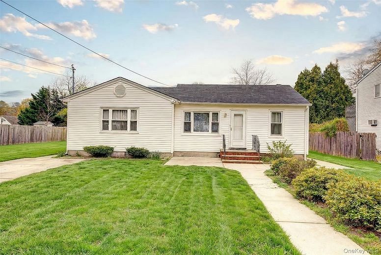 18 Blossom Avenue