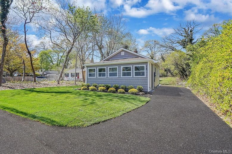 18 Cove Drive