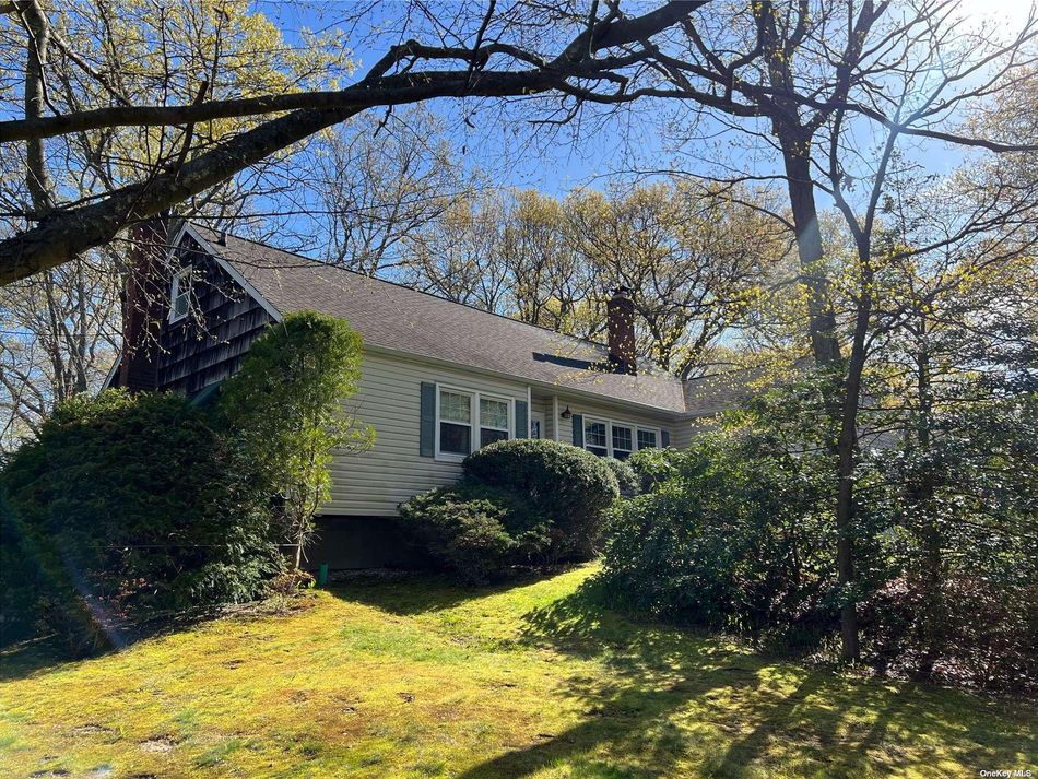 Image 1 of 18 for 18 Cranbrook Drive in Long Island, Centerport, NY, 11721