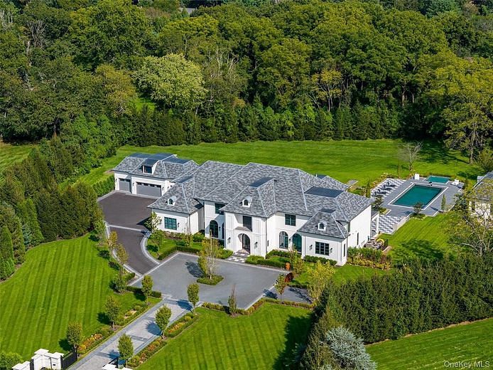 18 Evergreen Way