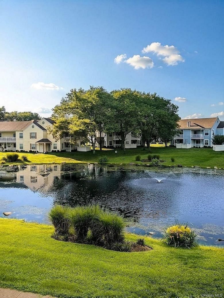 18 Fairview Circle #18
