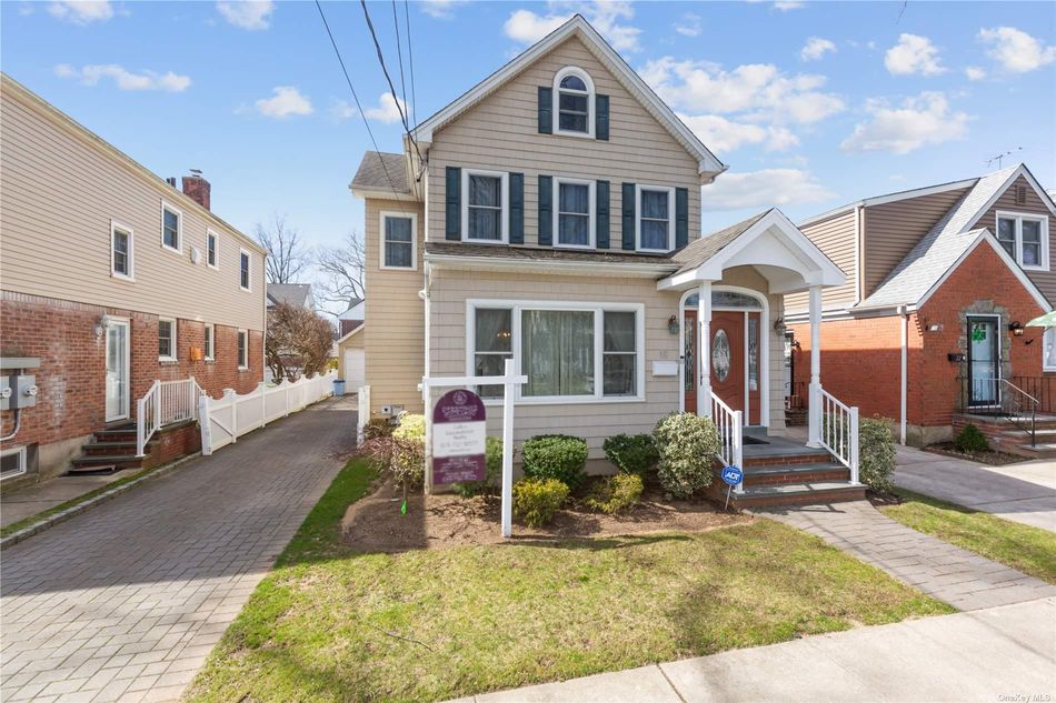 Image 1 of 25 for 18 Hawthorne Avenue in Long Island, Floral Park, NY, 11001