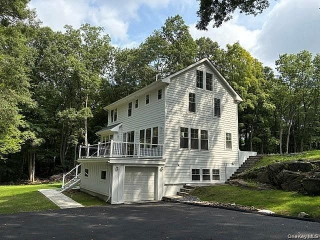 18 Laurel Road