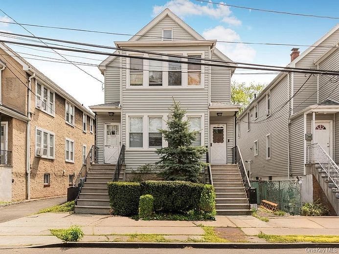 18 Lindsey Street