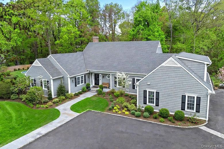 18 Matinecock Farms Road