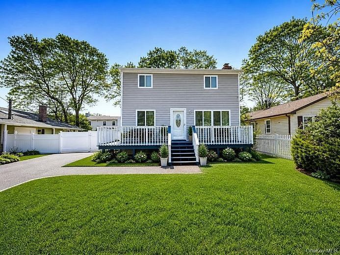 18 Pennwood Drive