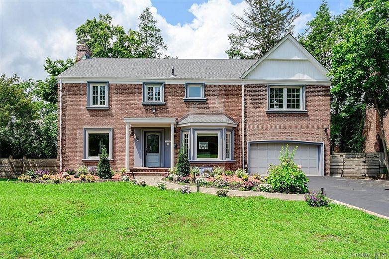 18 Pond Park Road