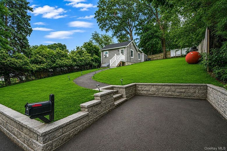 18 Port Jefferson Road