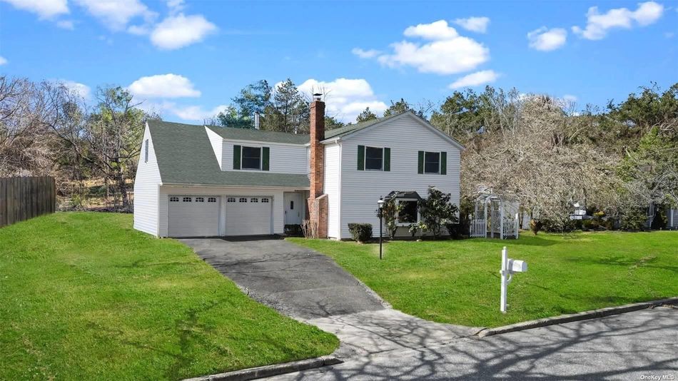 Image 1 of 14 for 18 S Village Drive in Long Island, Bellport, NY, 11713