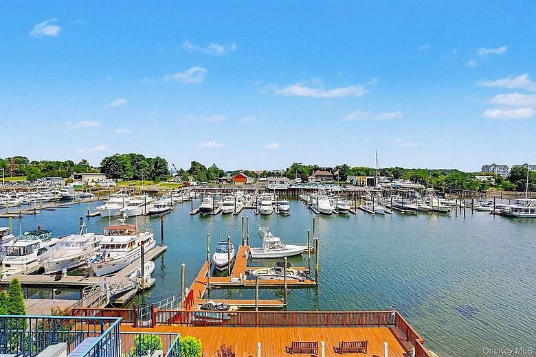 18 Shady Glen Court #403