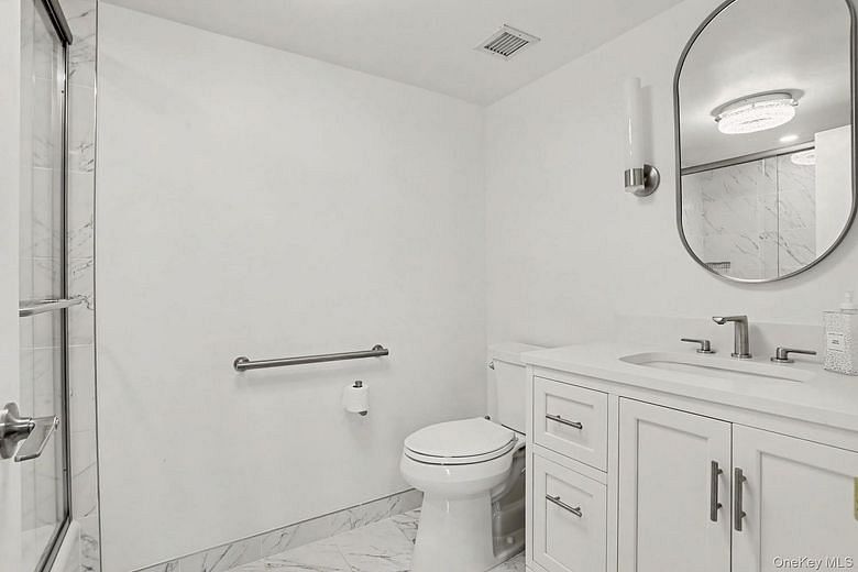 18 Shady Glen Court #403