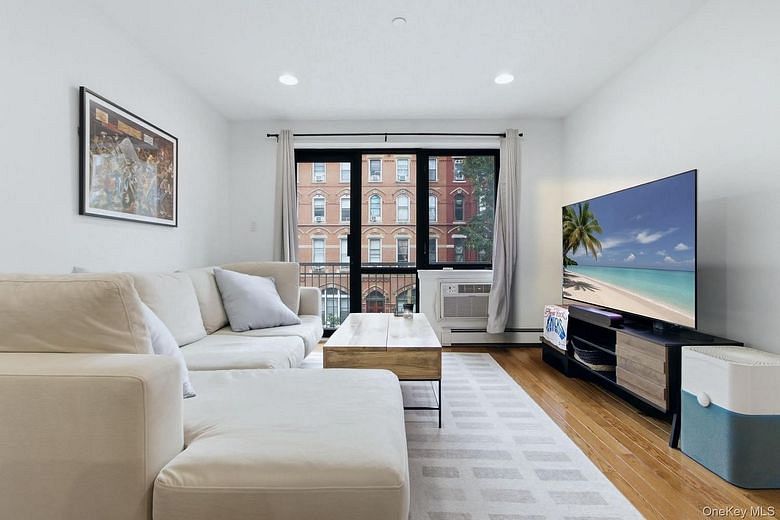 18 W 129th Street #3A