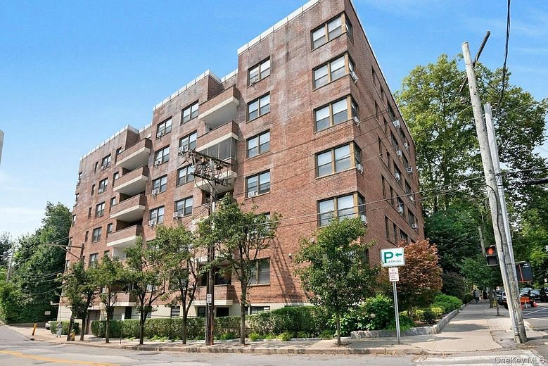 180 E Hartsdale Avenue #1E
