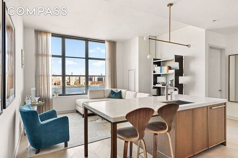 180 Front Street #12C