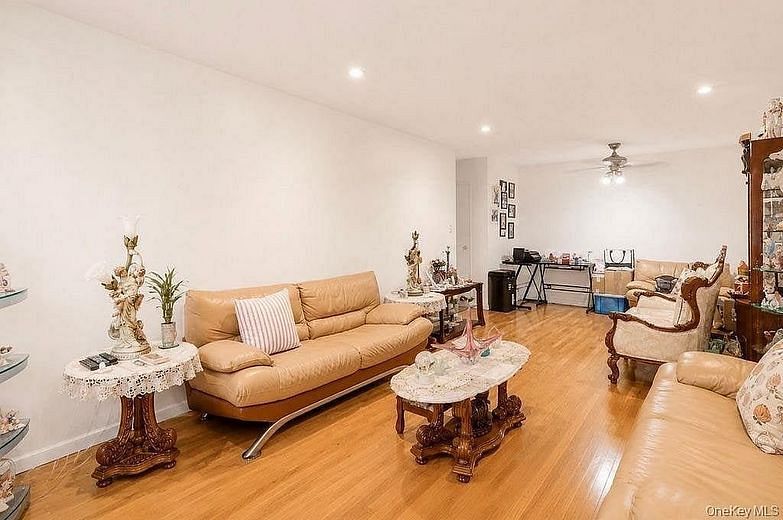 180 Van Cortlandt Park South #3F