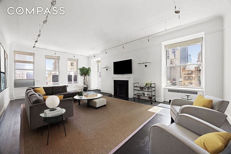 180 West 58th Street #11A