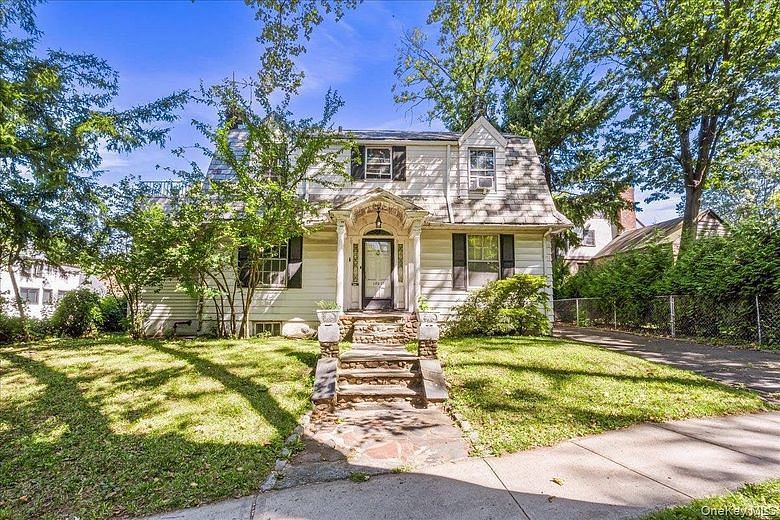 18019 Grand Central Parkway