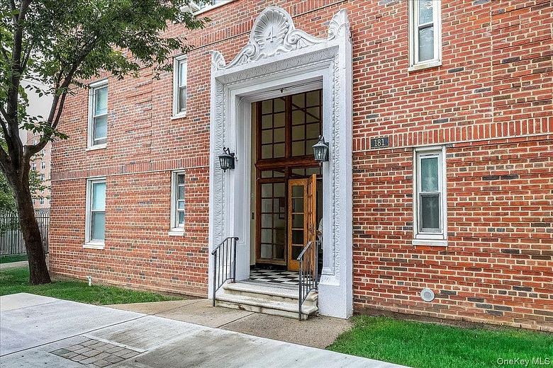 181 73rd Street #446