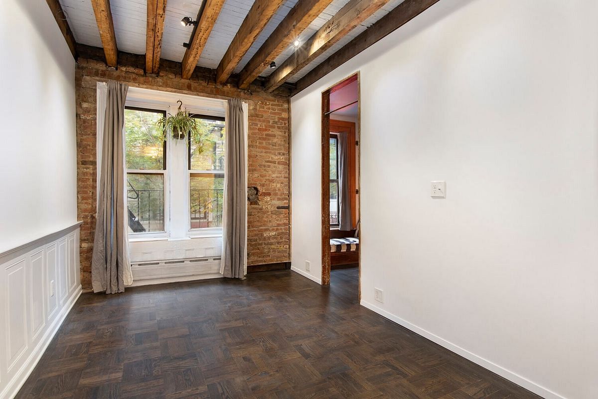 Image 1 of 5 for 181 Thompson Street #3 in Manhattan, NEW YORK, NY, 10012