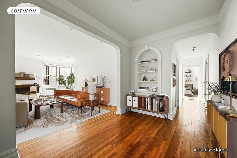 1825 Foster Avenue #2D