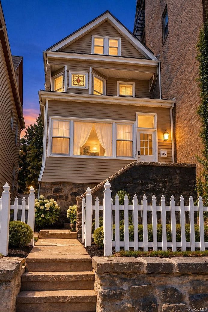 183 Saratoga Avenue