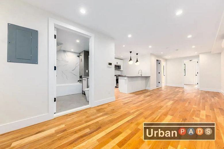 184 Adelphi Street #GROUND