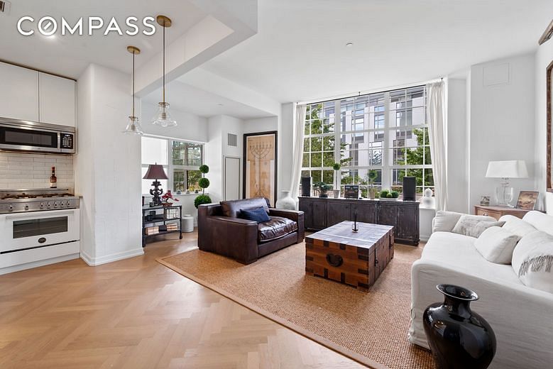 184 Kent Avenue #C107