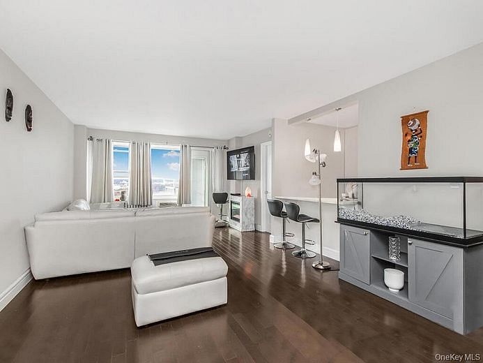 1841 Central Park Avenue #16A