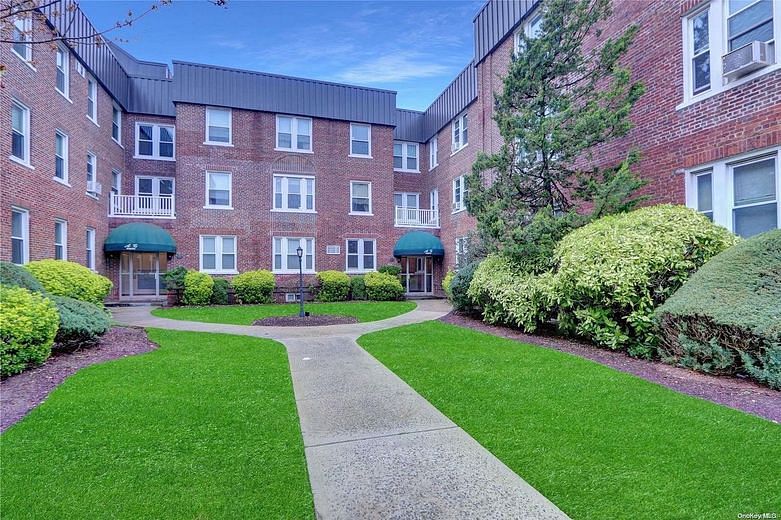185 Atlantic Avenue #C3