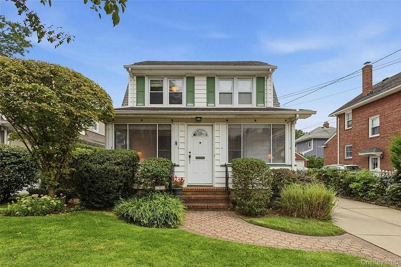 185 Crocus Avenue