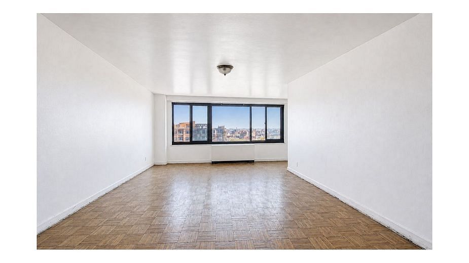 185 Hall Street #1704