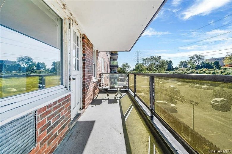 1853 Central Park Avenue #6A